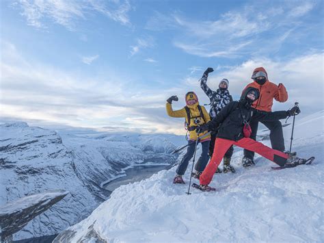 trolltunga activ|Trolltunga Winter Hike – Trolltunga Active.